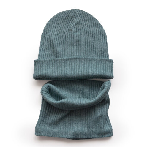 Hat and scarf for a boy